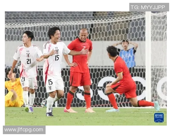 中国足球对抗日本队的精彩较量与赛场背后的故事分析 中国足球对抗日本队的精彩较量与赛场背后的故事分析