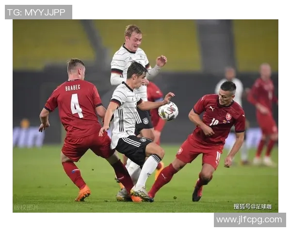 莫尔德与贝尔格的激烈对决谁能在赛场上笑到最后 莫尔德与贝尔格的激烈对决谁能在赛场上笑到最后