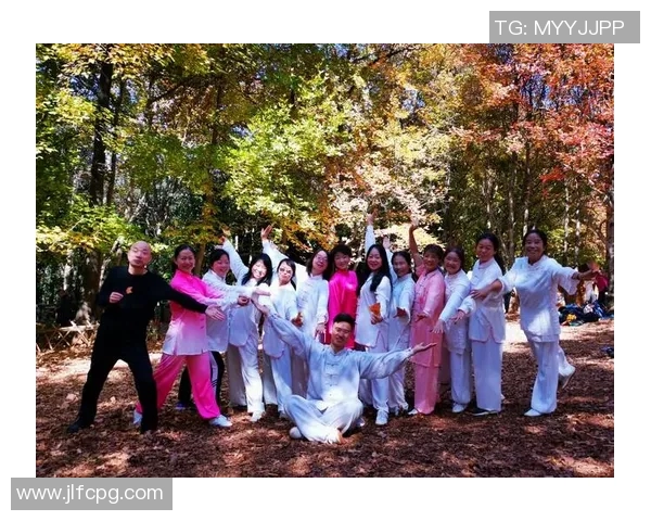 罗马与都灵激战正酣现场直播精彩瞬间全程回顾与分析